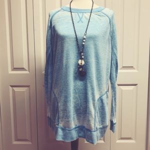 Hannah Size Large Long Sleeve Shirt